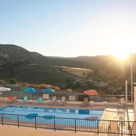 Panoramic Holidays Пея Екстериор снимка